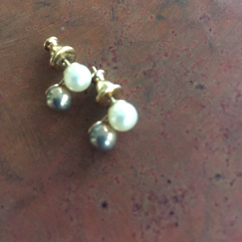 Vintage Monet Earrings - white pearl on posts with gold bead drop - Picture 3 of 6